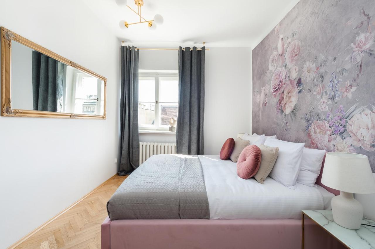 Gallery 7 - 6 Apartamento